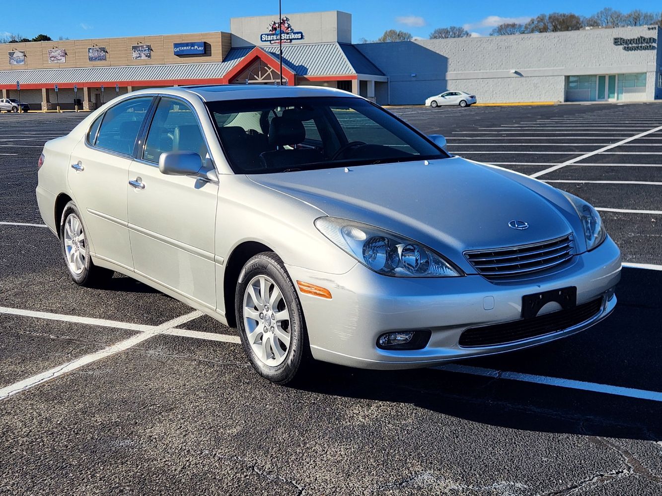 2003 Lexus ES 300's photo
