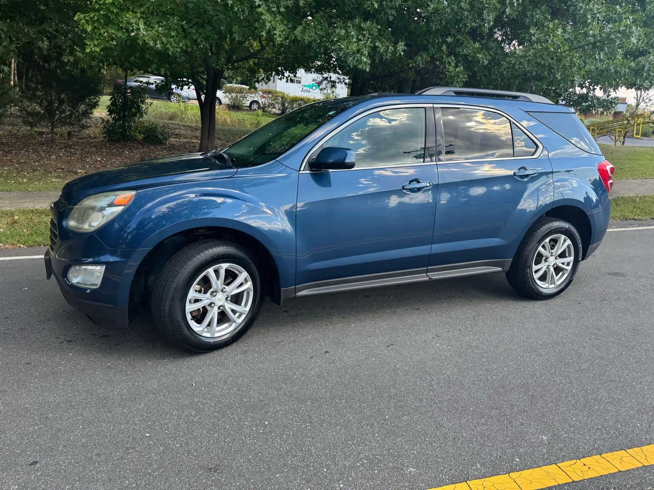 2016 Chevrolet Equinox LT photo 12