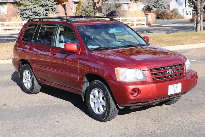2002 Toyota Highlander Photos