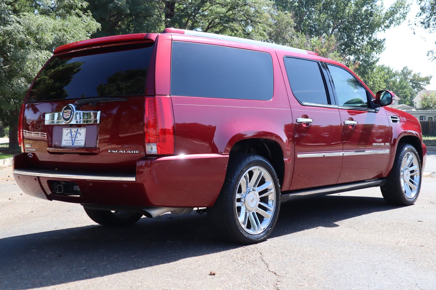 2010 Cadillac Escalade ESV Platinum Edition | Victory Motors of Colorado