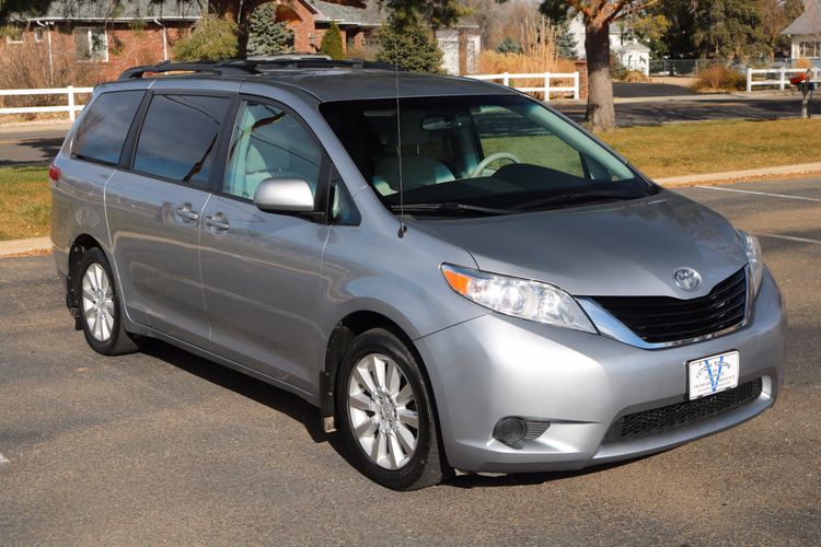 2012 Toyota Sienna LE 7-Passenger | Victory Motors of Colorado