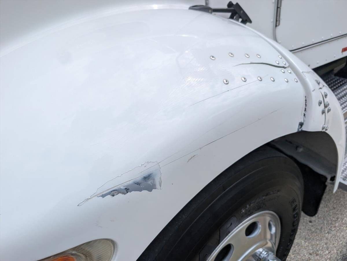 2007 Peterbilt 335 65