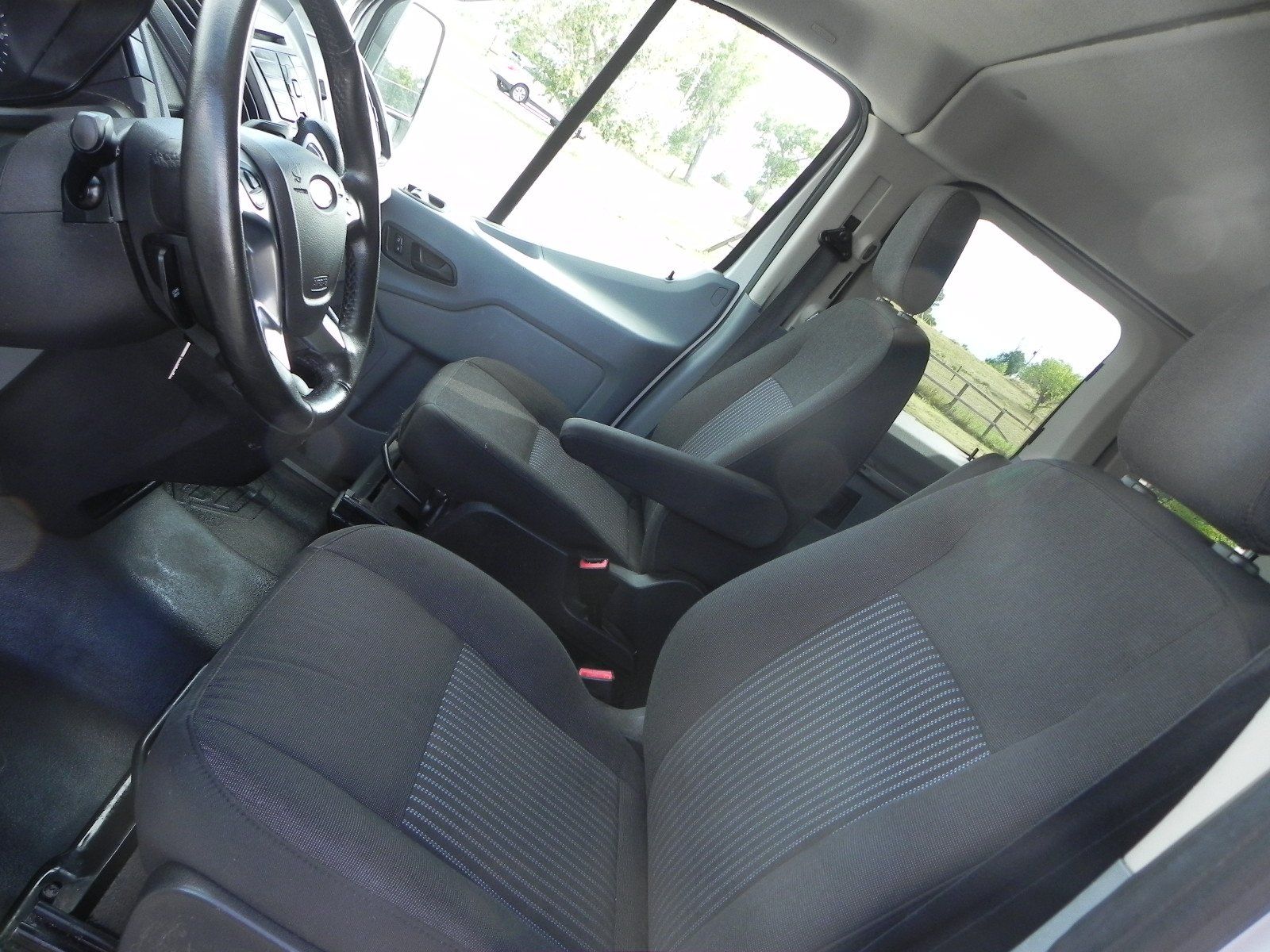 2017 Ford Transit Passenger XL photo 11