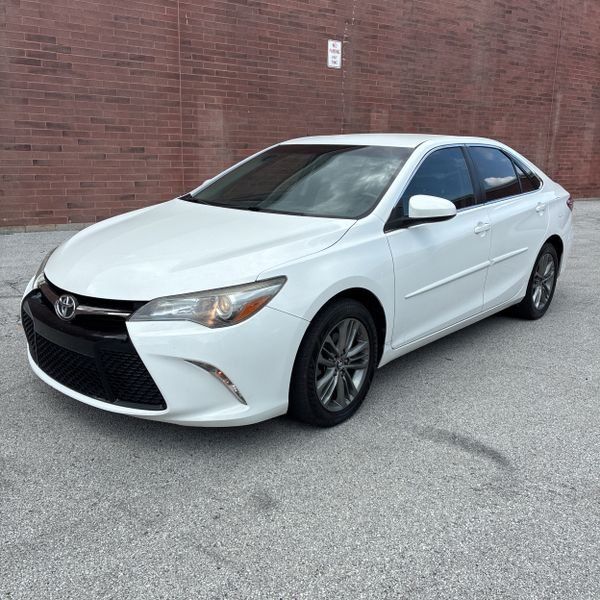2017 Toyota Camry 2.5 Auto SE's photo