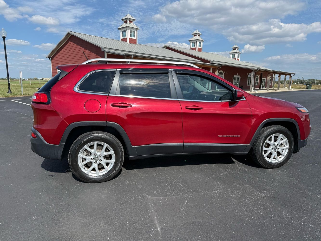 2014 Jeep Cherokee Latitude photo 4