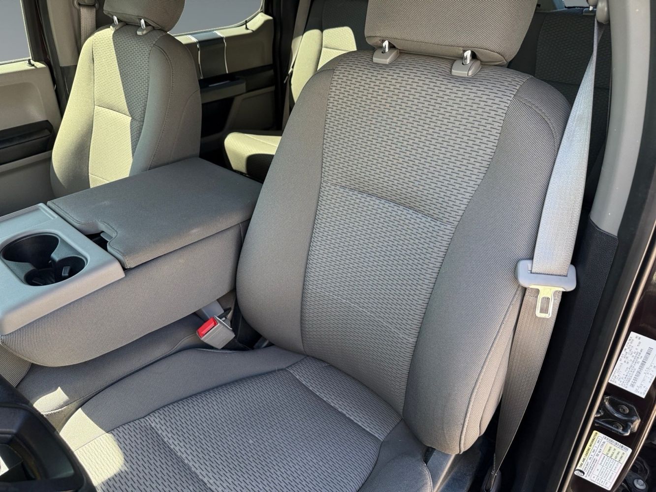 2018 Ford F-150 XLT photo 9