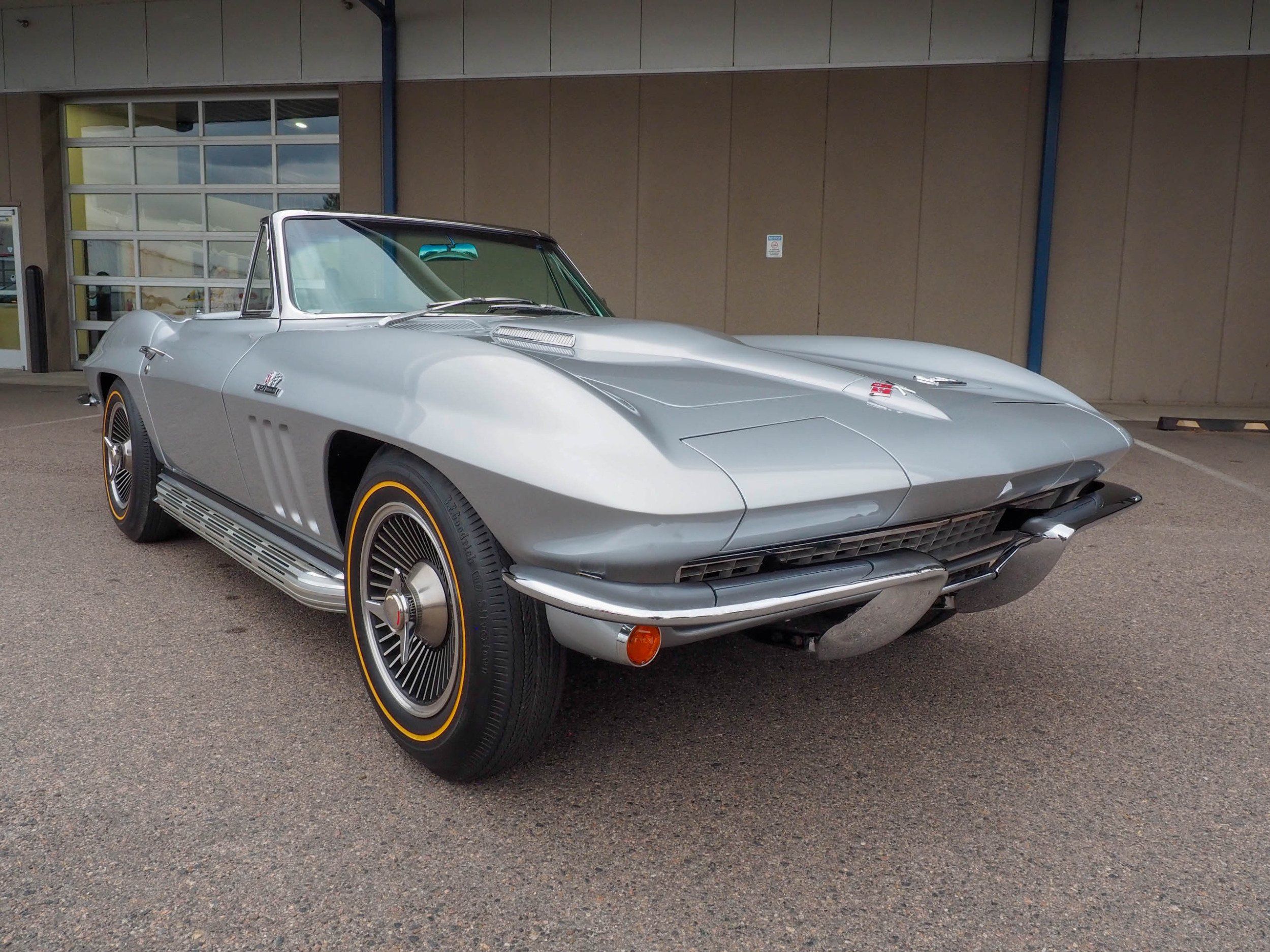 1966 Chevrolet Corvette Silver Roadster