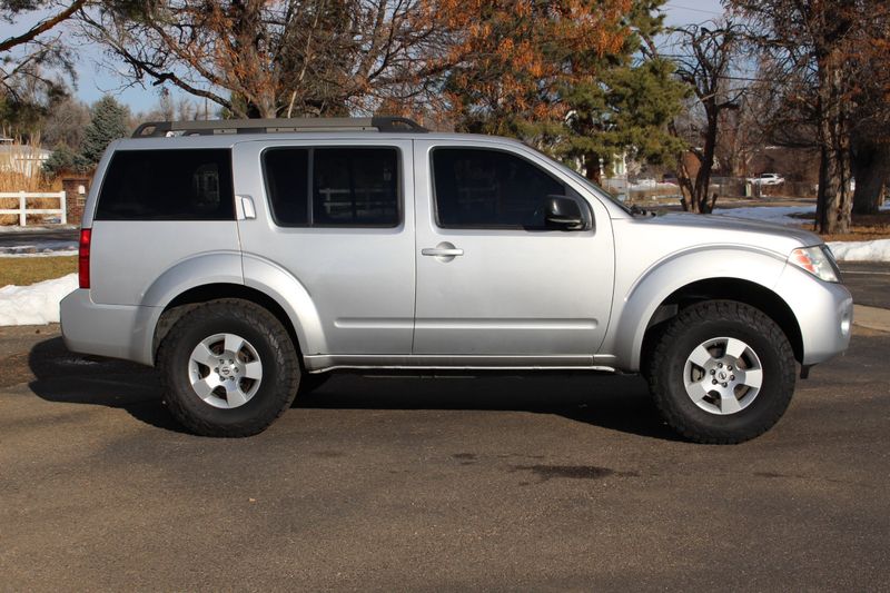 2008 Nissan Pathfinder Photos