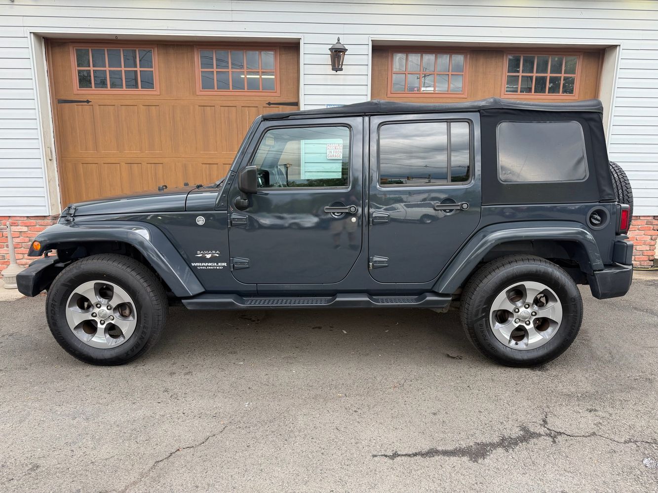 2017 Jeep Wrangler Unlimited Sahara - Photo 7
