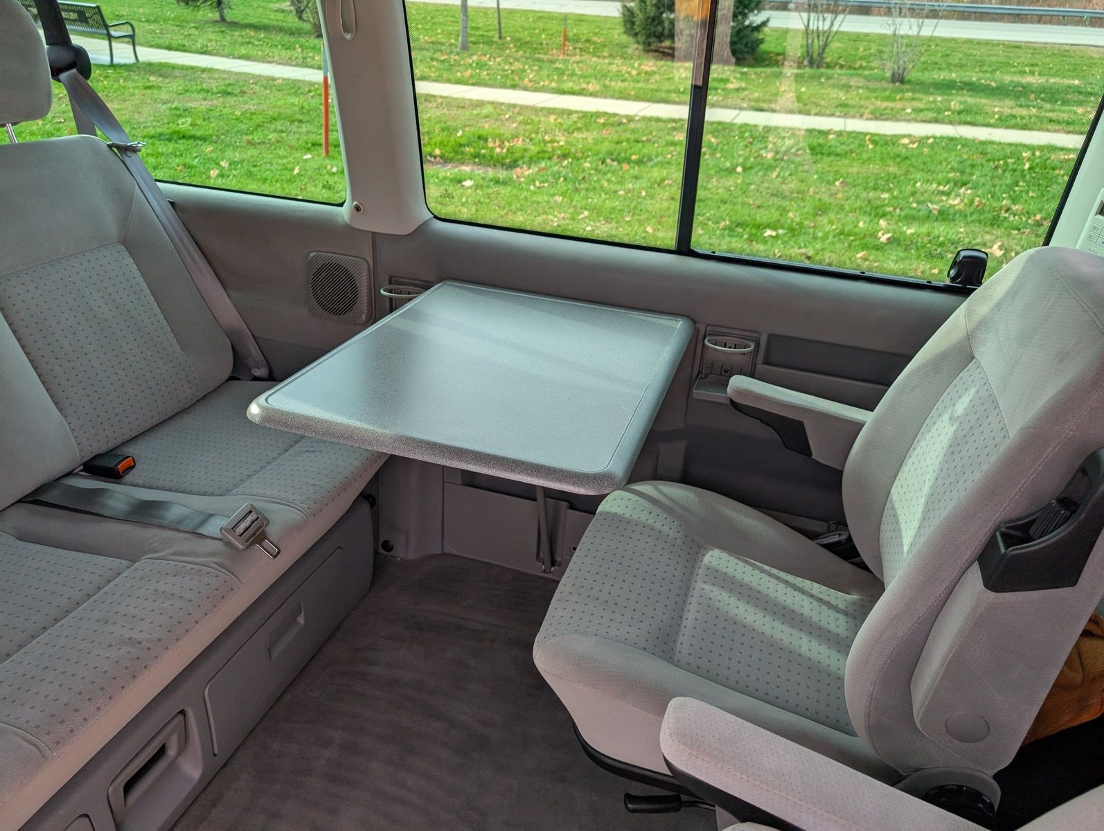 2003 Volkswagen EuroVan 176