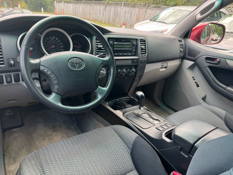 2006 Toyota 4Runner SR5 photo 10