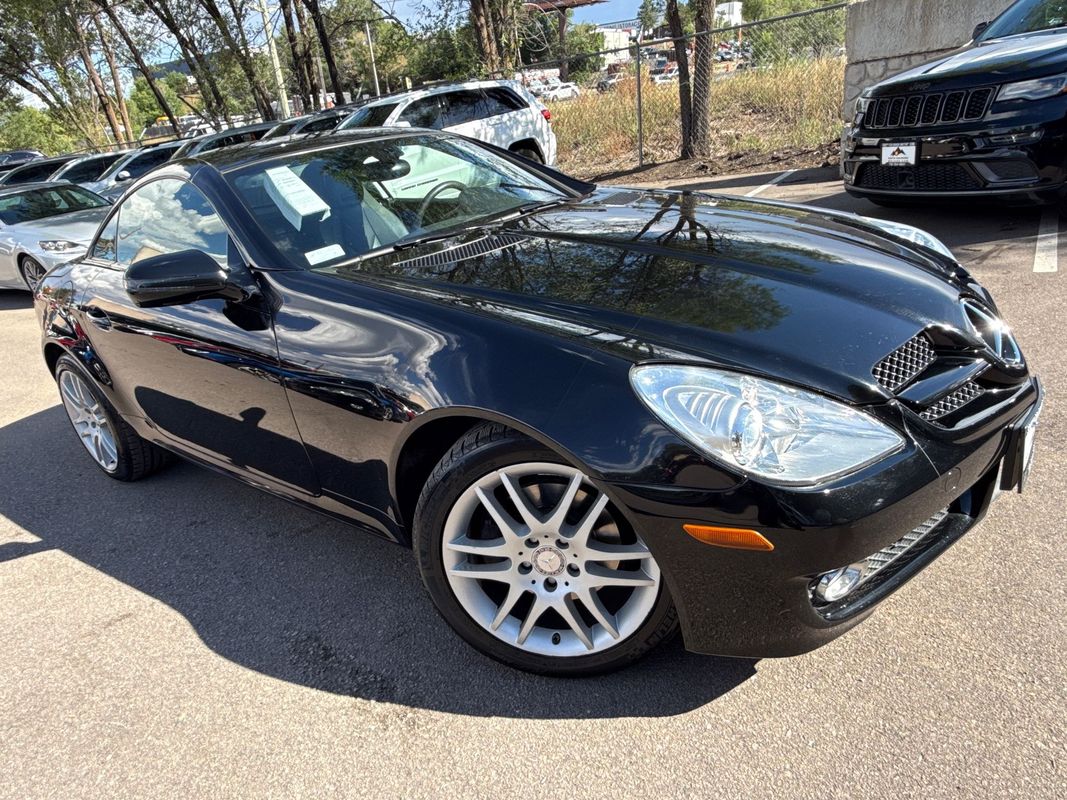 Black 2009 Mercedes-Benz SLK Convertible Rear-Wheel Drive 6-Speed Manual