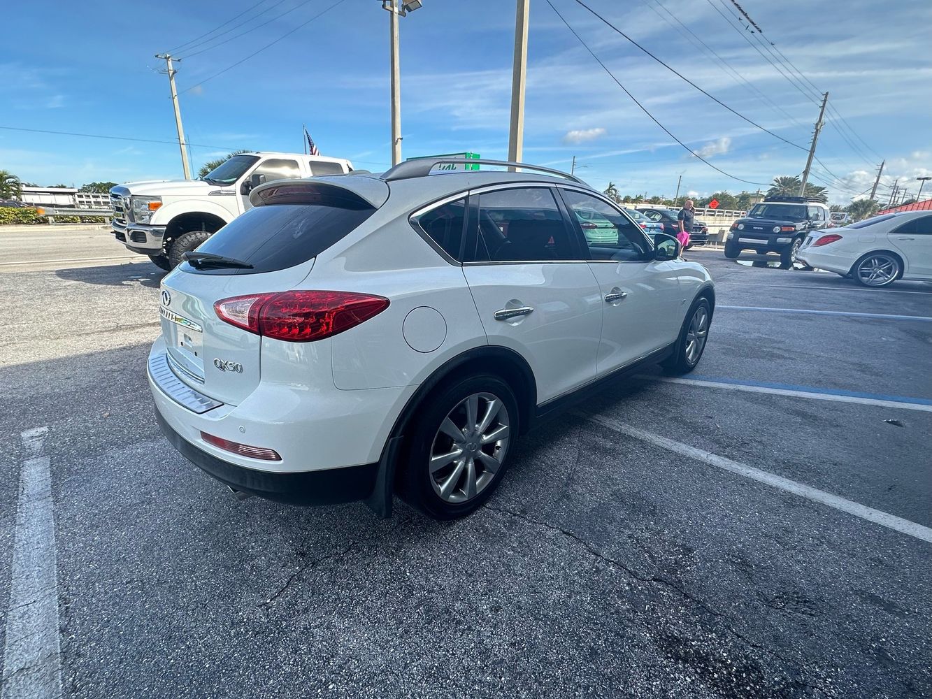 2014 INFINITI QX50 Tropical Auto Sales