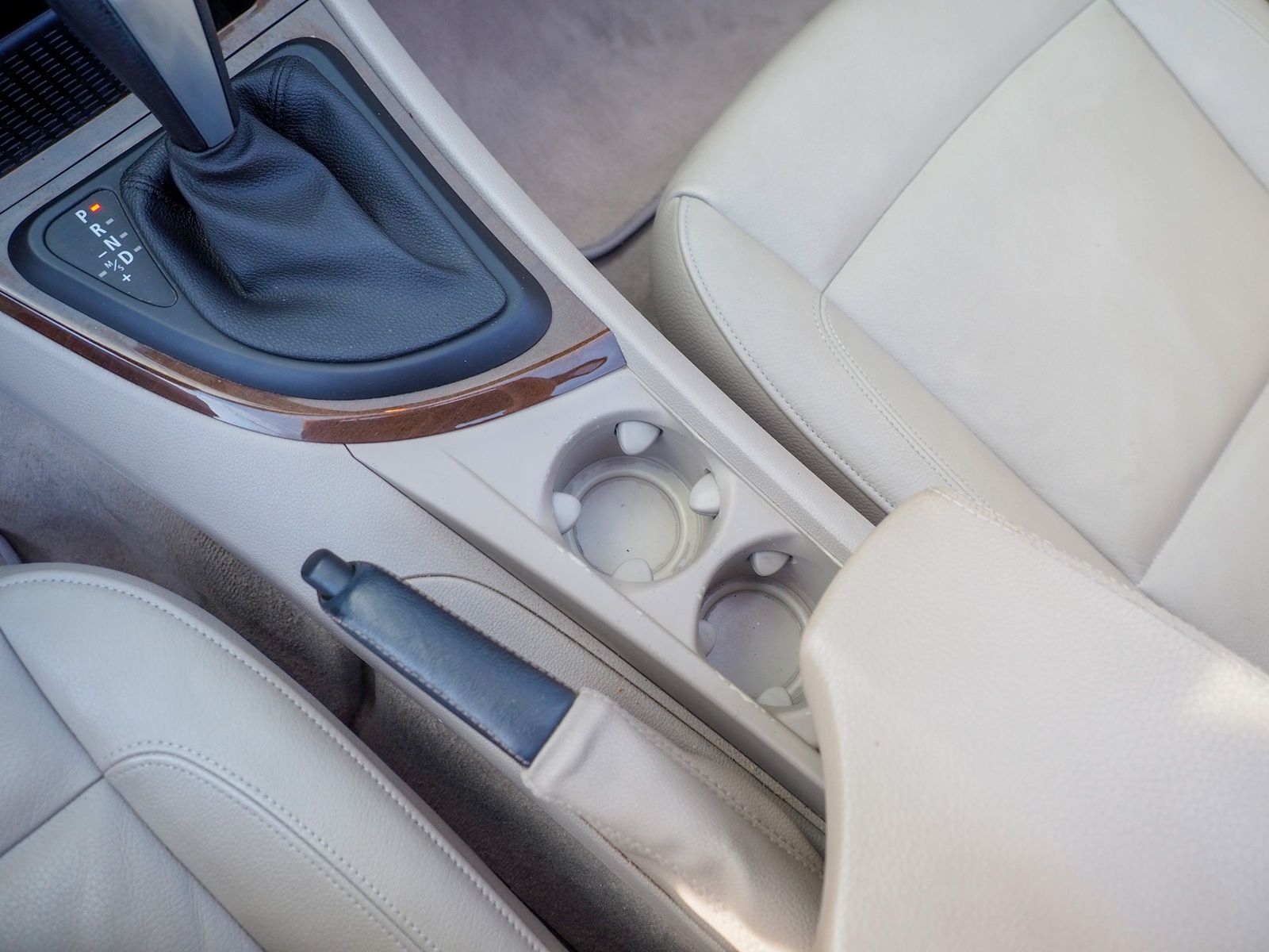 2011 BMW 128I 48