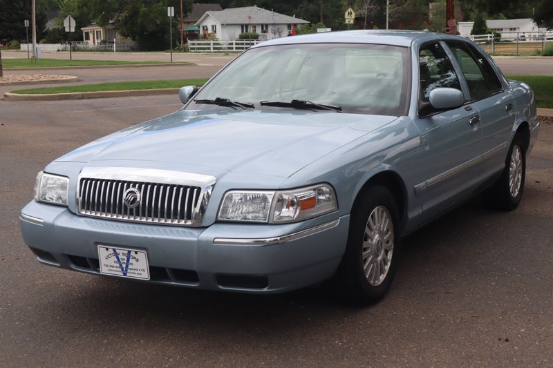 2006 Mercury Grand Marquis Photos