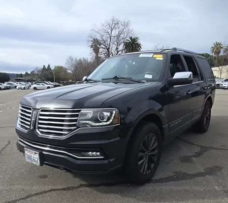 2015 Lincoln Navigator Base's photo