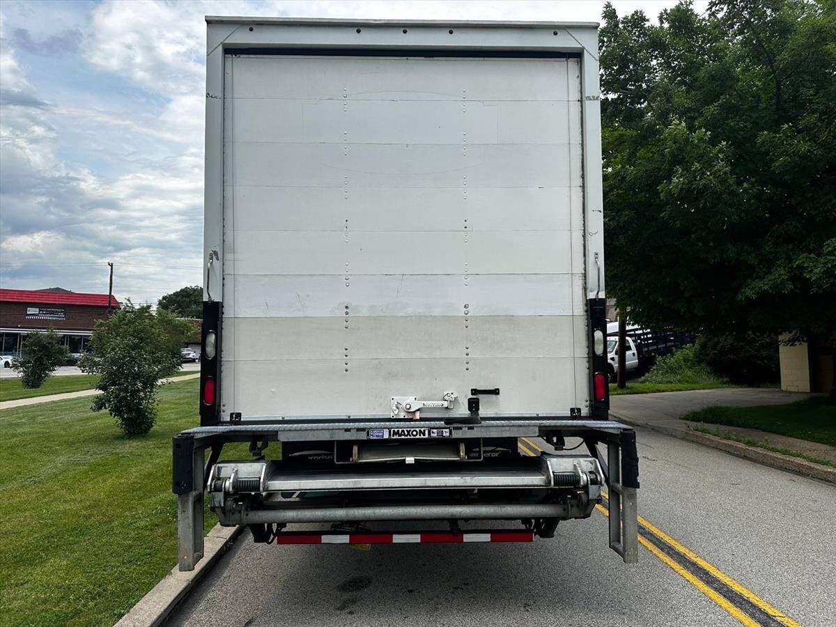 2019 International DuraStar 4300 4