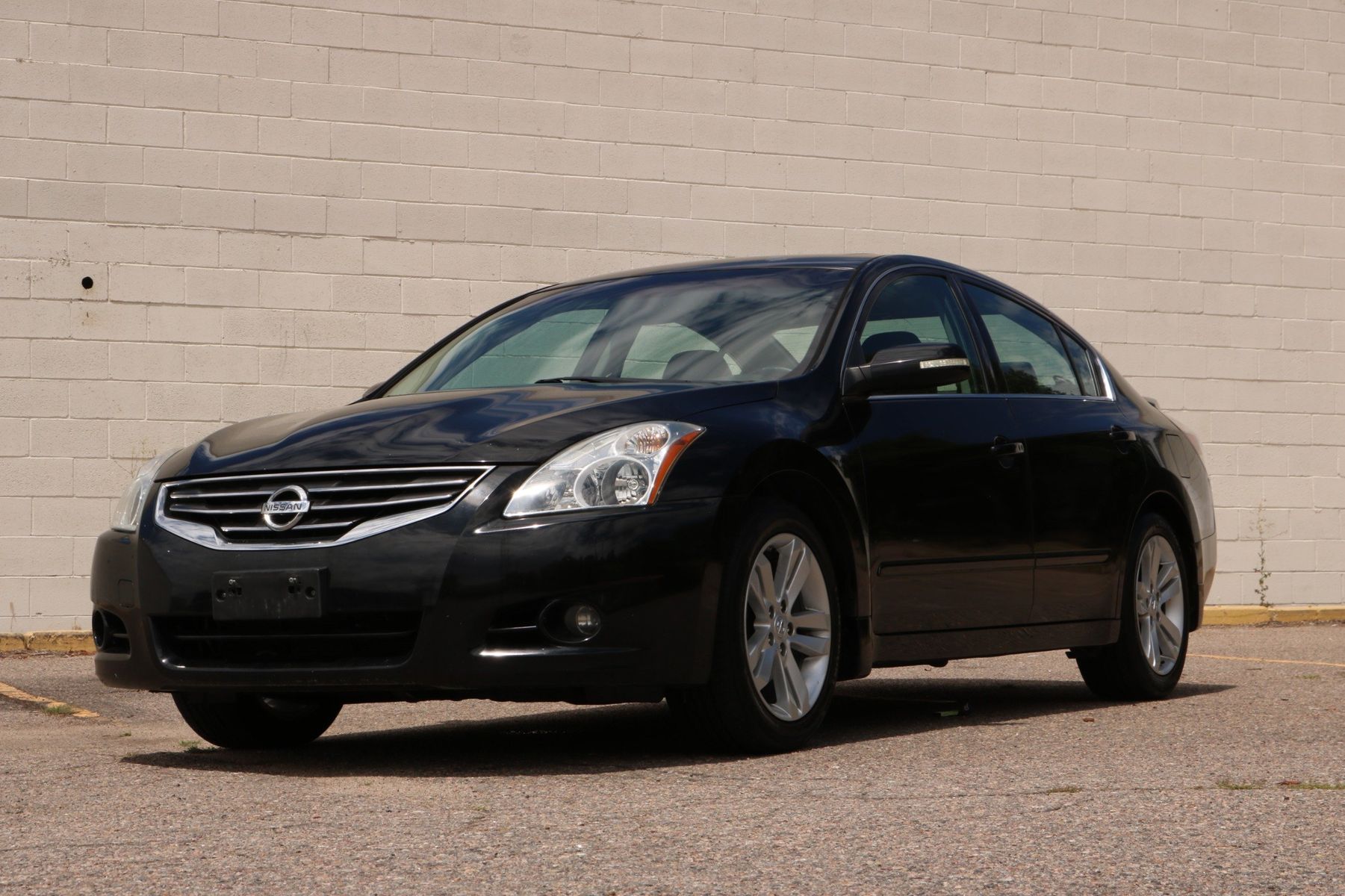 2010 Nissan Altima 3.5 SR Rocky Mountain Eurosport