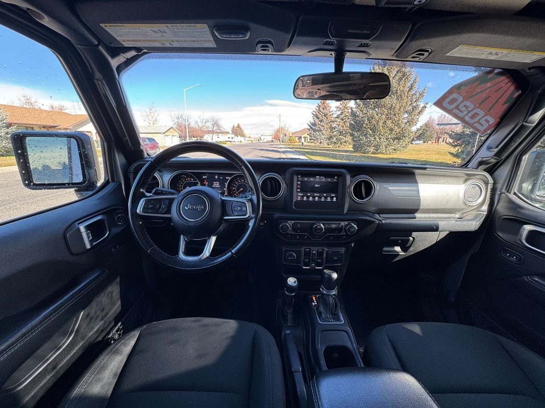 2020 Jeep Wrangler Unlimited Sahara - Photo 18