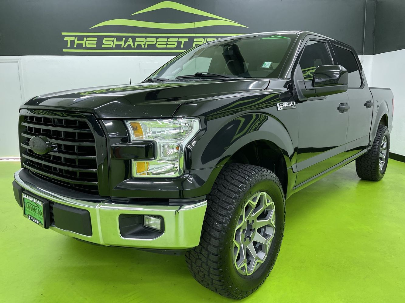 2015 Ford F-150 XLT photo 2