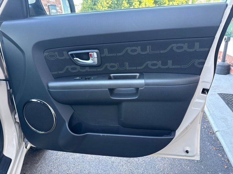 2013 Kia Soul photo 16