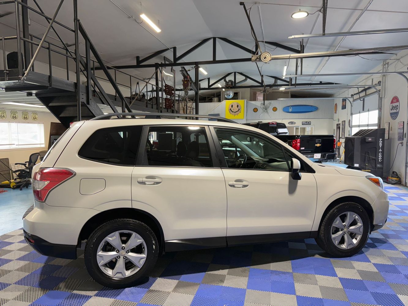 2014 Subaru Forester 2.5i Premium photo 3