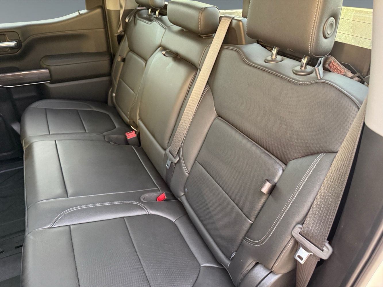 2019 Chevrolet Silverado LTZ photo 13