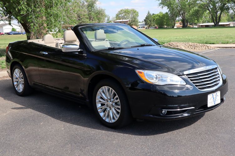 Chrysler 200 convertible