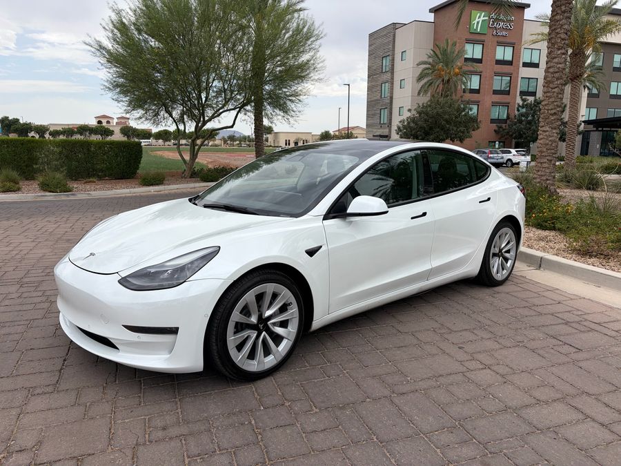 2022 Tesla Model 3 Long Range Dual Motor All-Wheel Drive