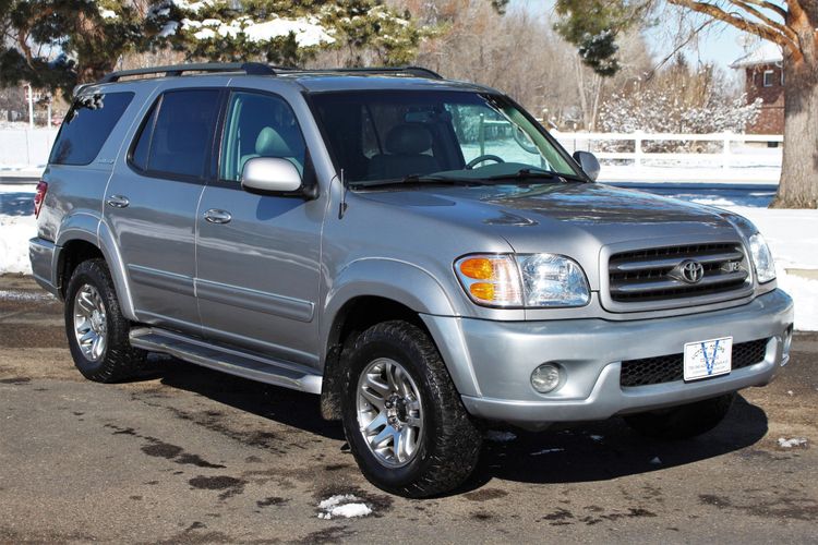 Toyota sequoia 2004