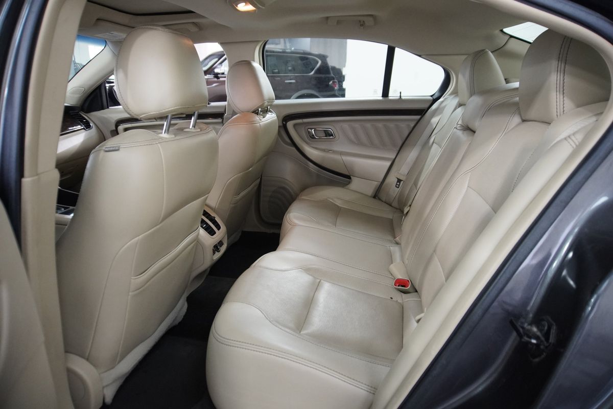 2018 Ford Taurus Limited