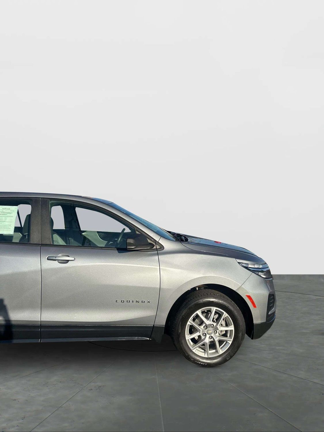 2023 Chevrolet Equinox LS photo 2