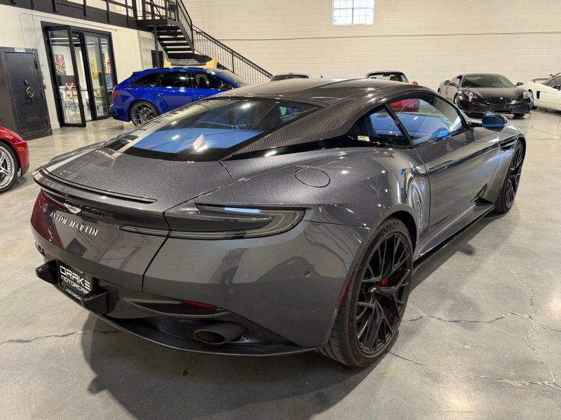 2024 Aston Martin DB12, photo 5