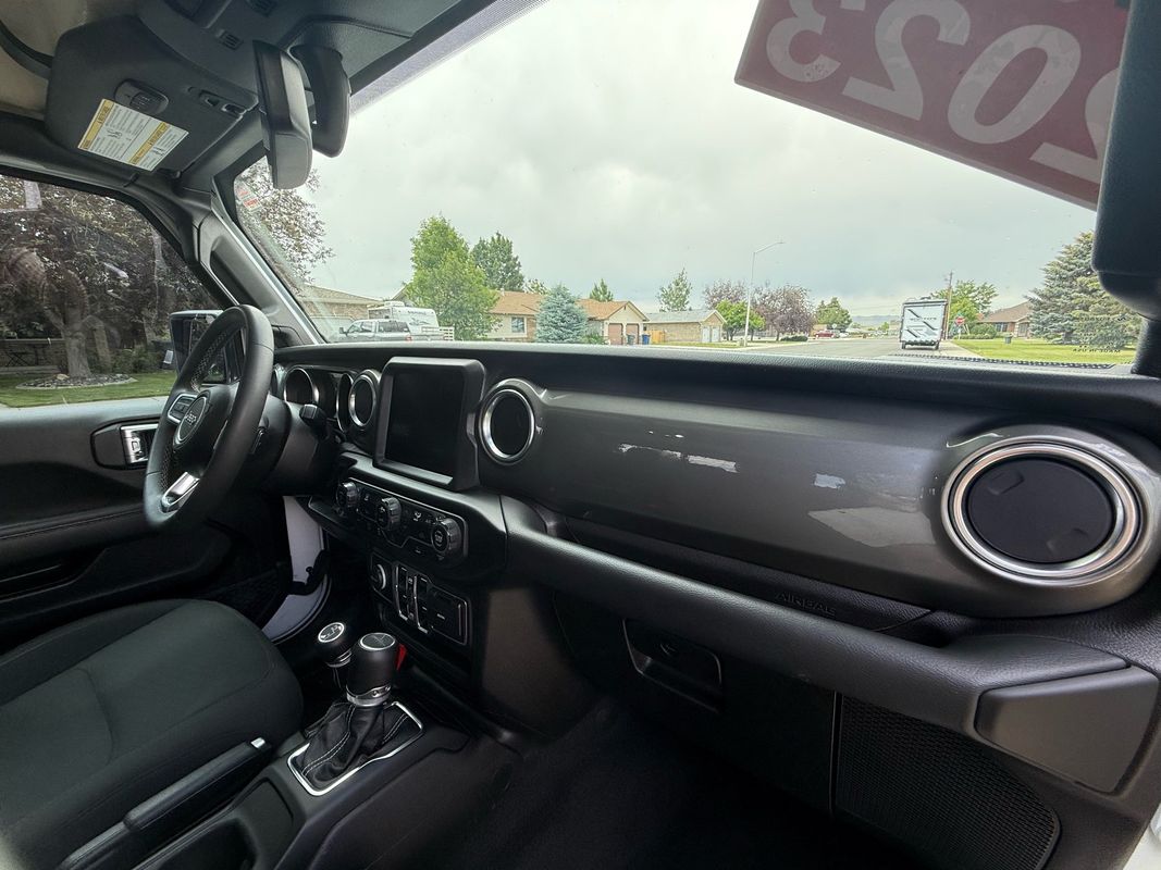 2023 Jeep Gladiator Overland - Photo 38