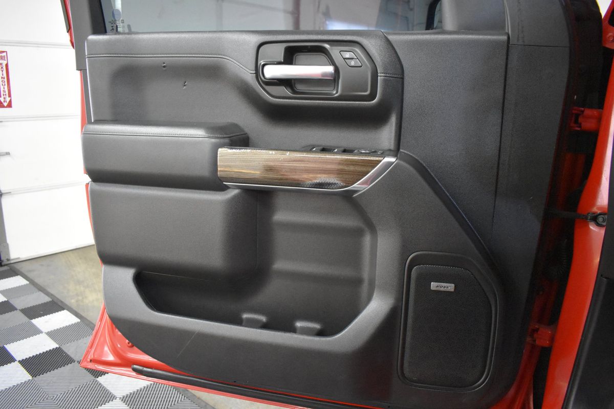 2020 Chevrolet Silverado 1500 4WD Crew Cab Short Bed RST