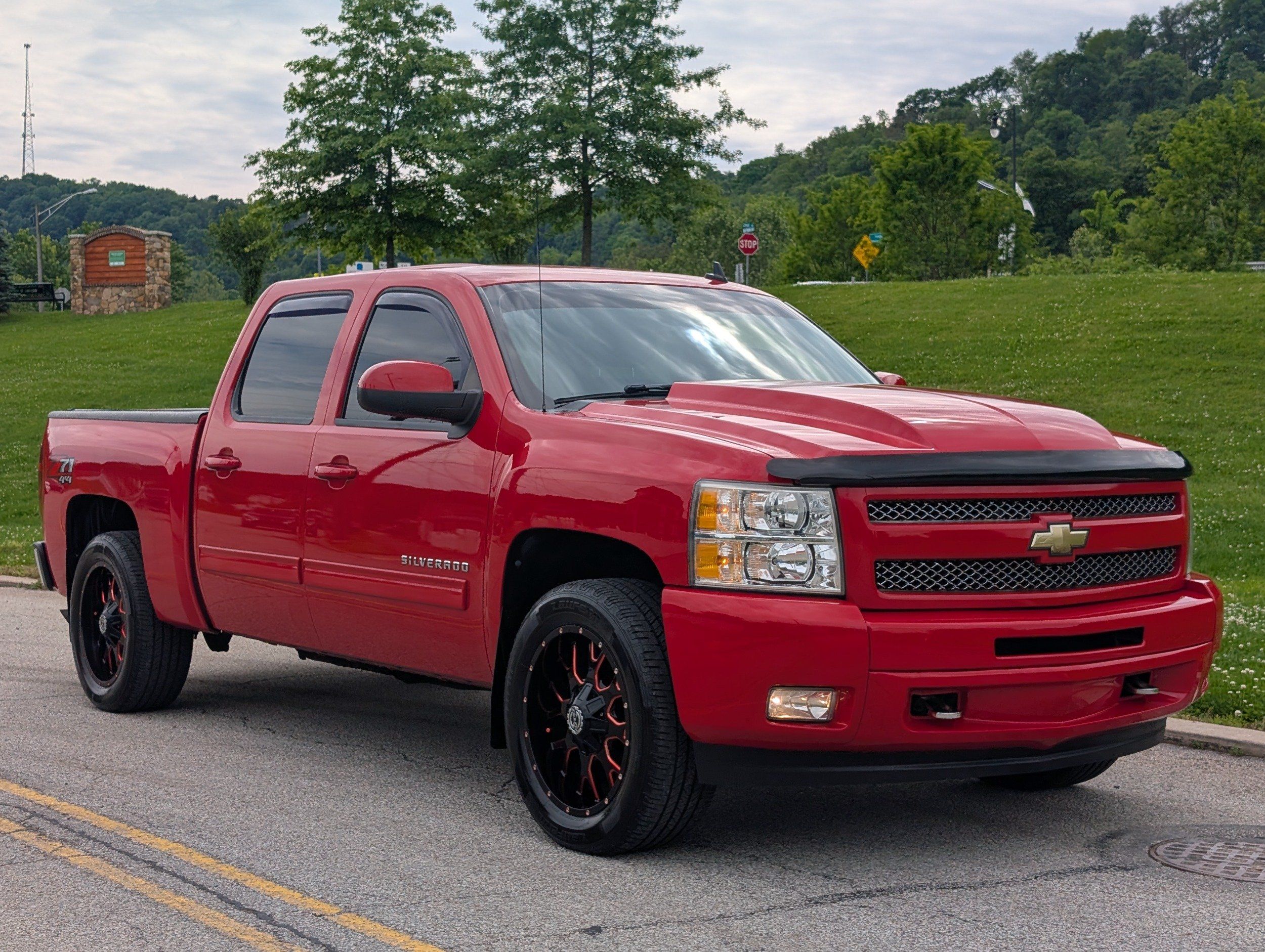 2011 Chevrolet Silverado 1500 LT 4X4 Crew Cab's photo