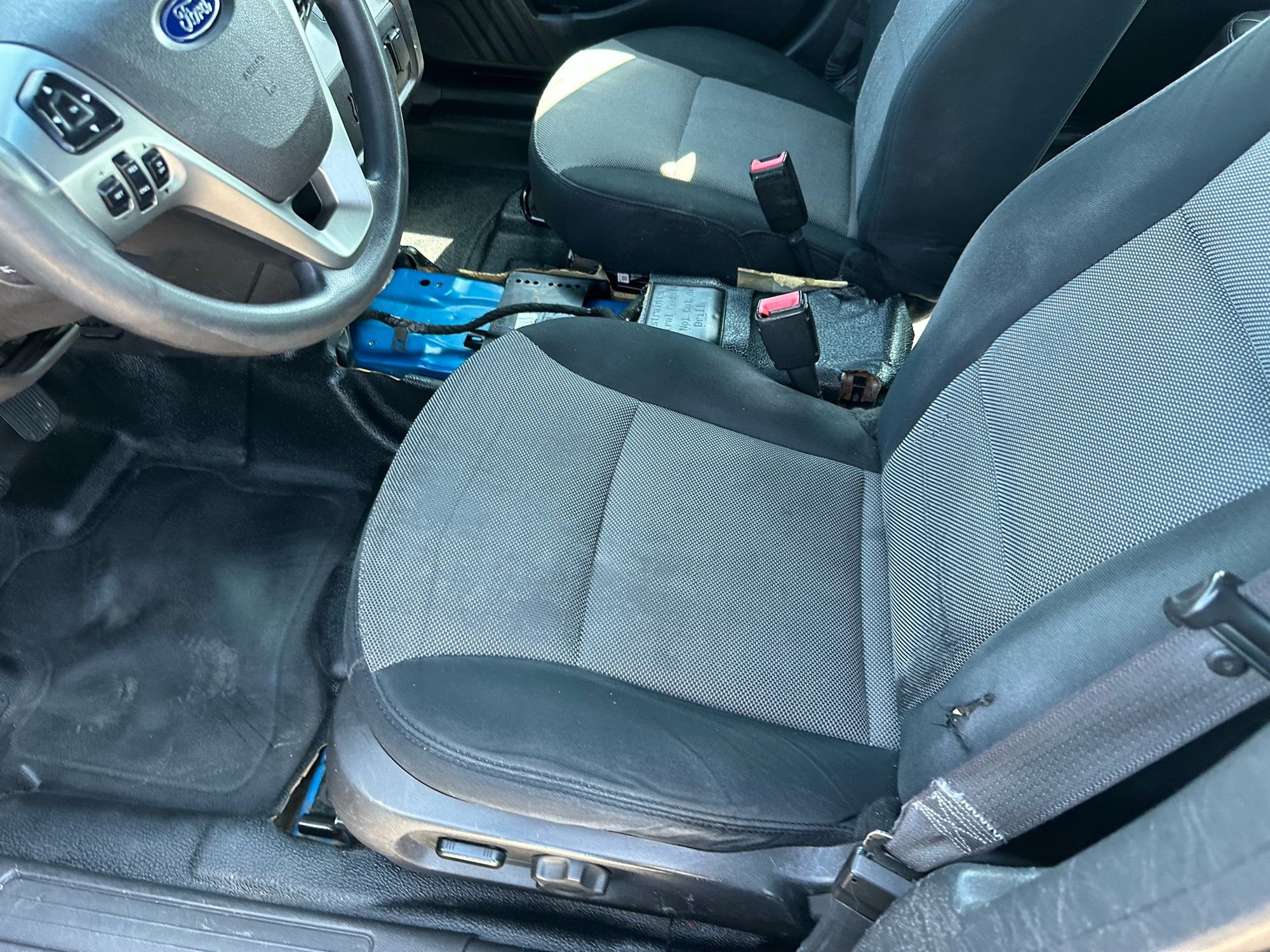 2013 Ford Taurus photo 34