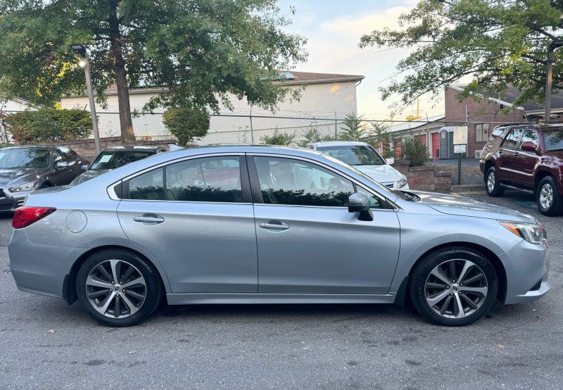 2017 Subaru Legacy 2.5i Limited photo 7