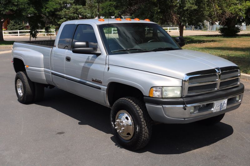 2001 Dodge Ram 3500 Photos