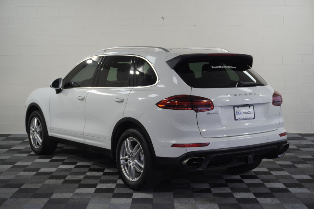 2016 Porsche Cayenne Base