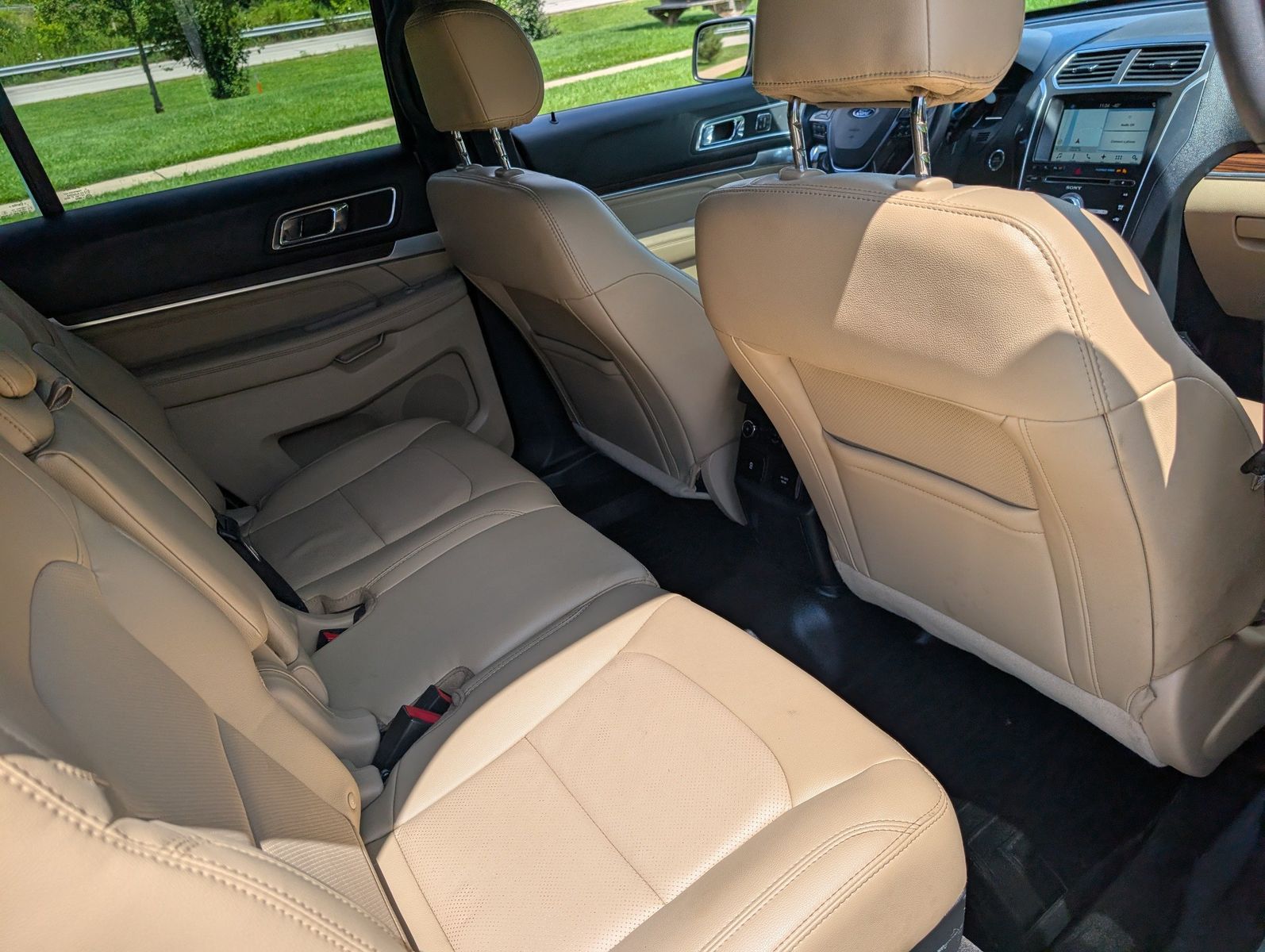 2017 Ford Explorer 79