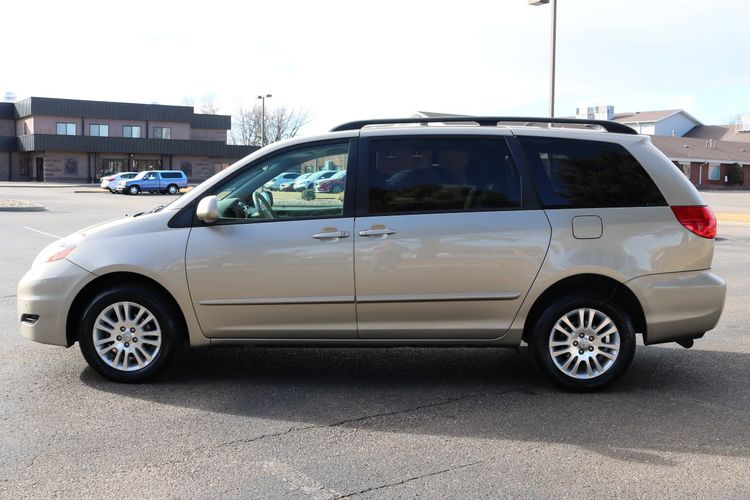 2010 Toyota Sienna XLE | Victory Motors of Colorado