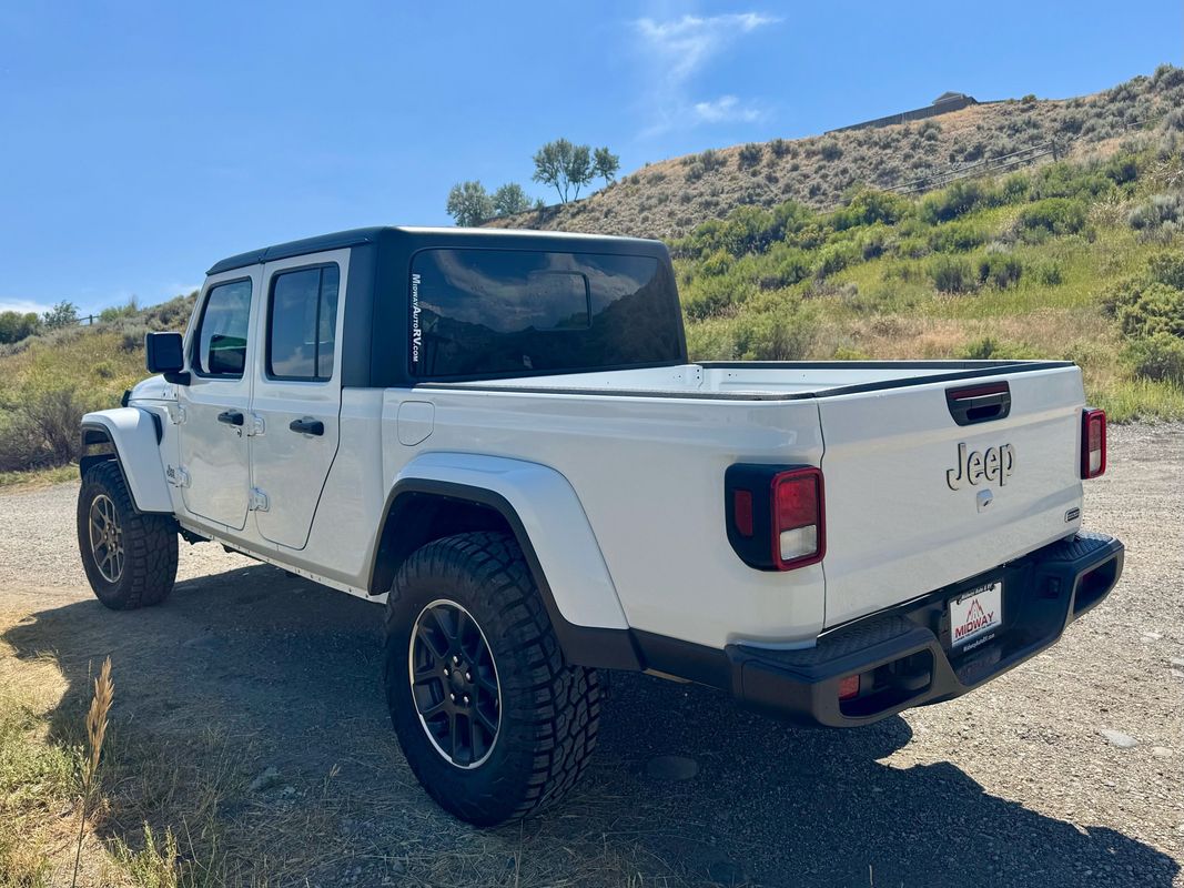 2023 Jeep Gladiator Overland - Photo 52