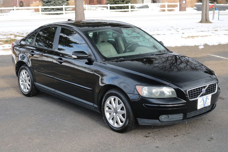 2006 Volvo S40 T5 | Victory Motors of Colorado