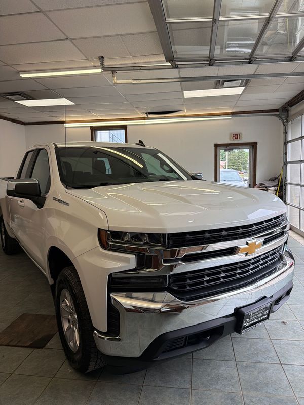 White 2020 Chevrolet Silverado 1500 Pickup Truck Four-Wheel Drive 8-Speed Automatic