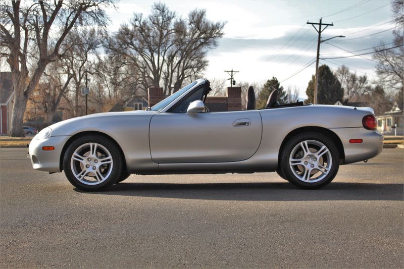 2005 Mazda MX-5 Miata Cloth | Victory Motors of Colorado