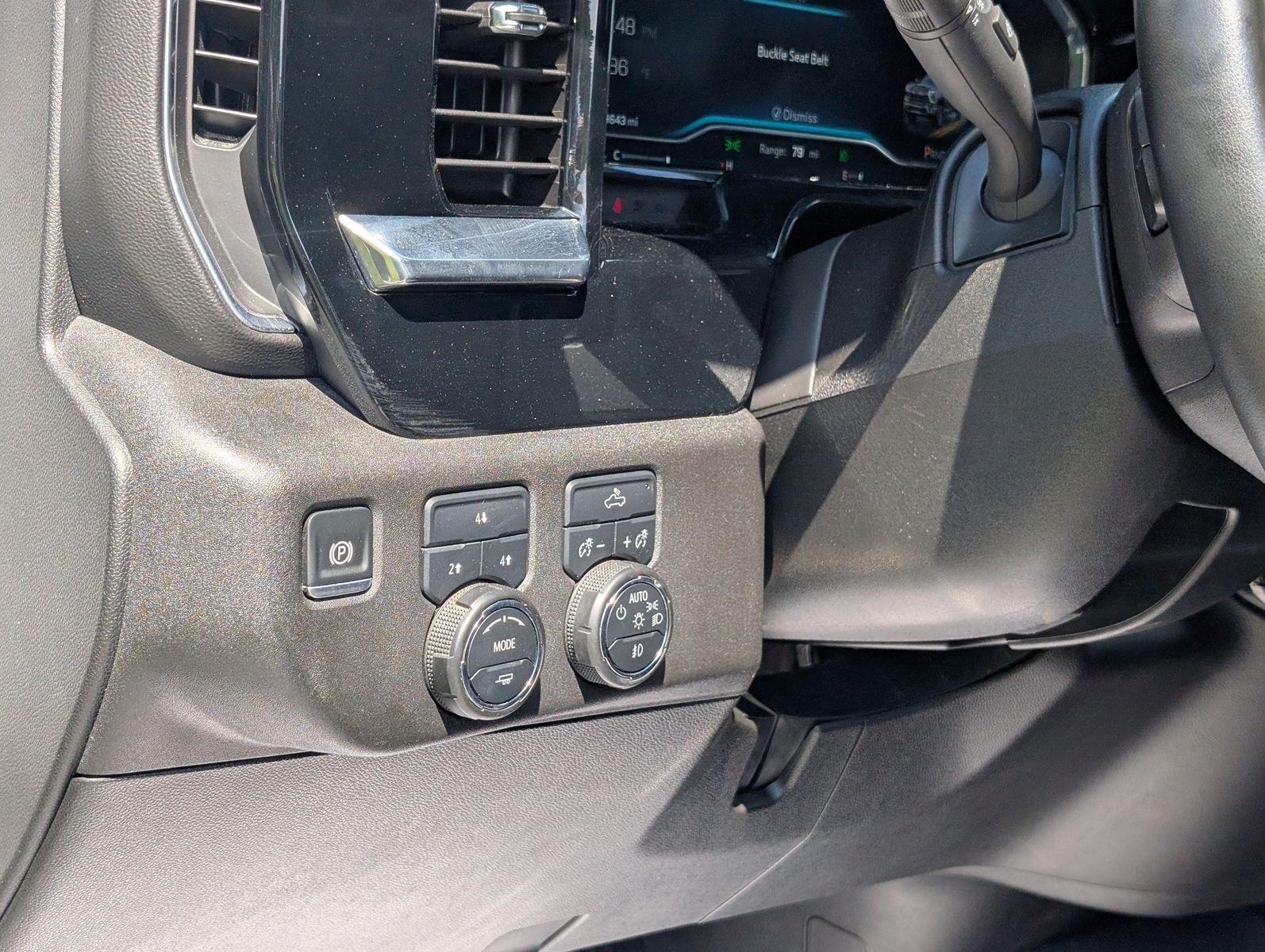 2025 Chevrolet Silverado 2500HD 34