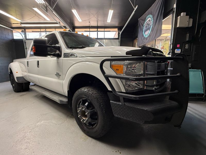 White 2014 Ford F-350 Super Duty Pickup Truck Four-Wheel Drive 6-Speed Automatic