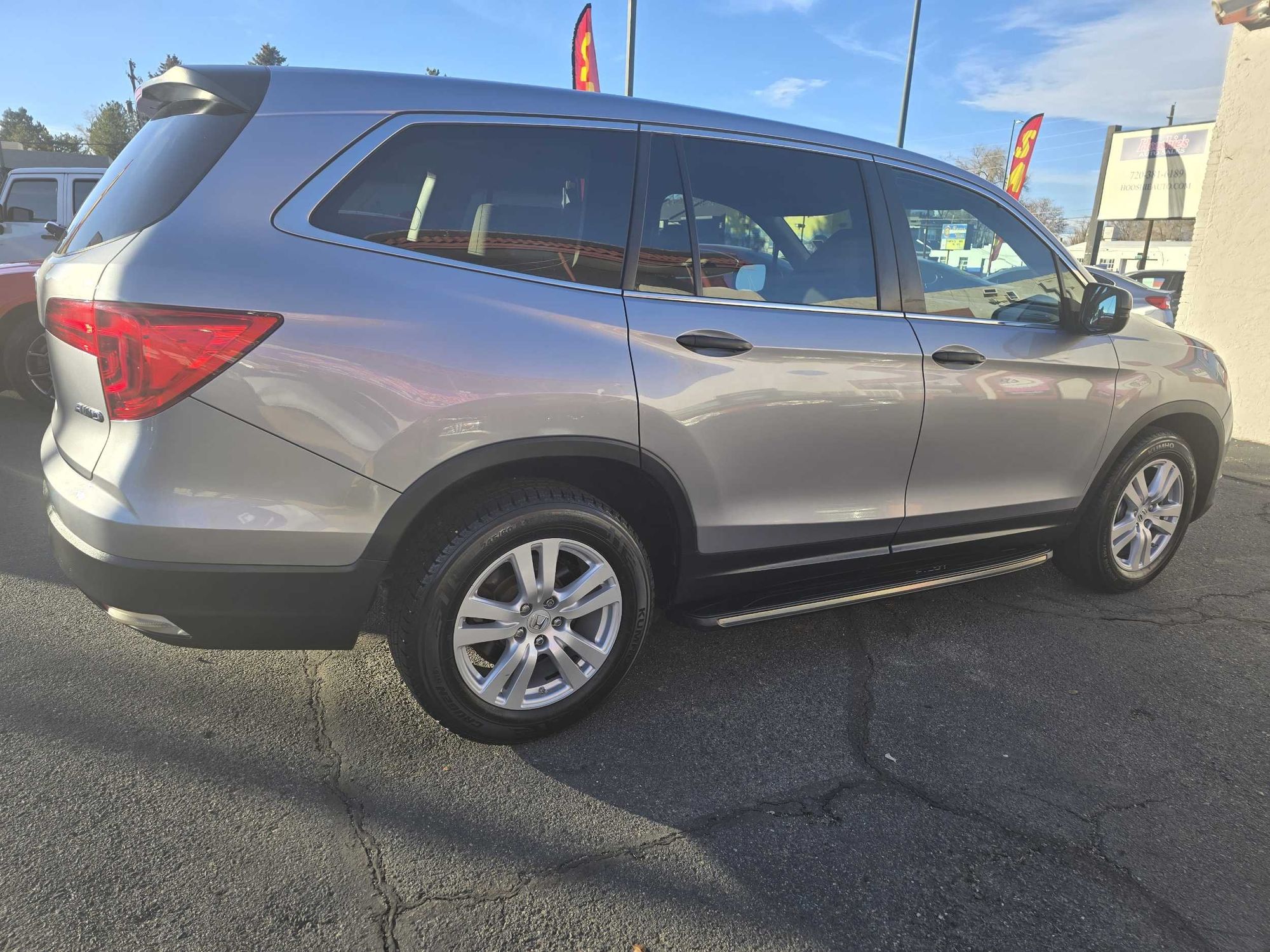 2016 Honda Pilot LX photo 6