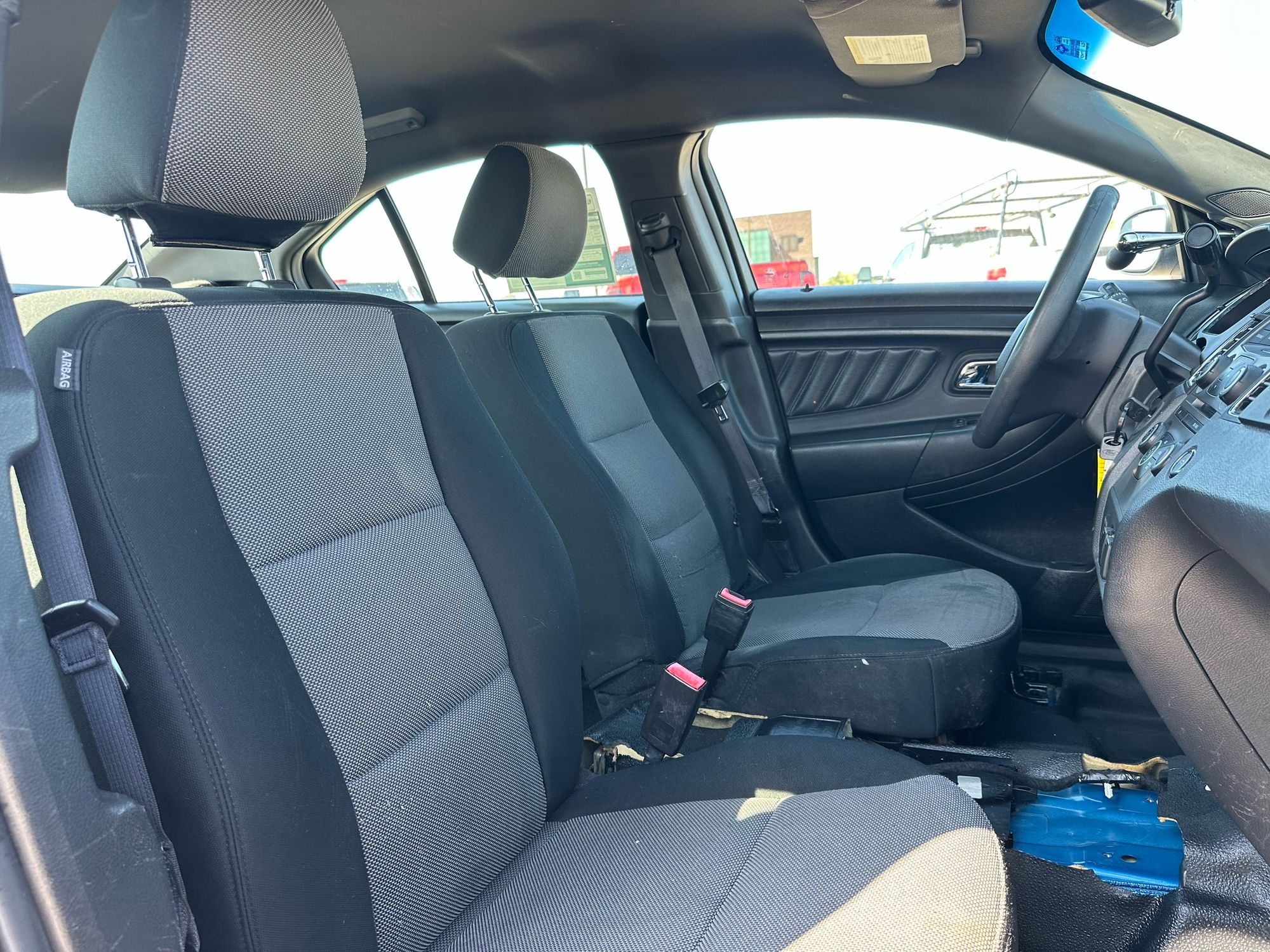 2013 Ford Taurus photo 16